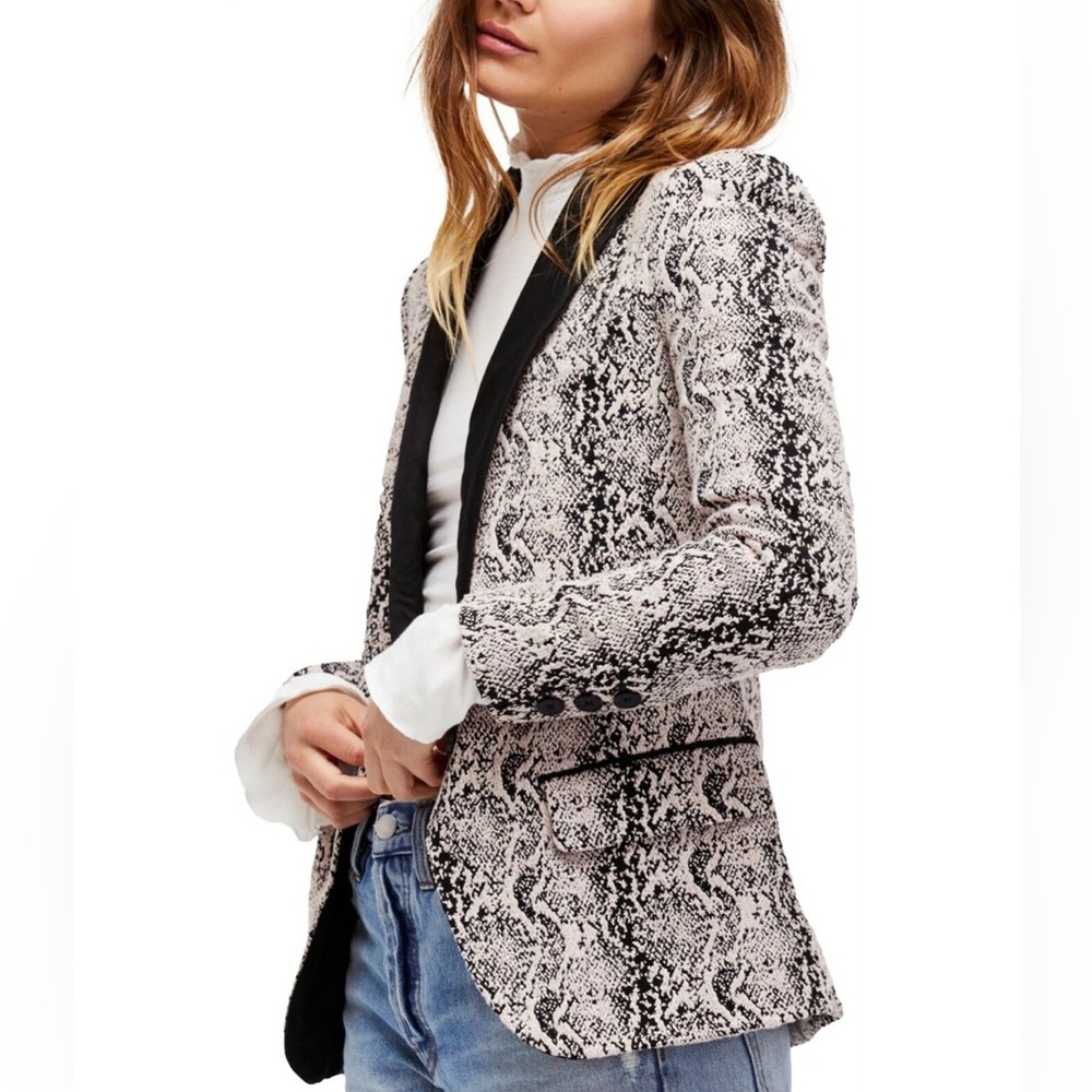 Free People Black and Cream Blazer Tailored Jacket